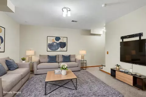 Living - 10031 Taplin Ln, Plainwell, MI 49080 photo 2 of 7