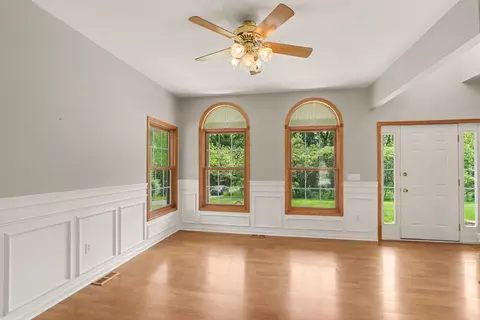Living - 10031 Taplin Ln, Plainwell, MI 49080 photo 5 of 7