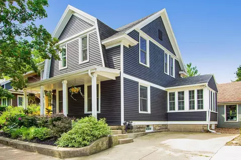 293 Rosewood Ave SE, Grand Rapids, MI 49506
