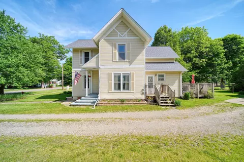 219 S Main St, Concord, MI 49237