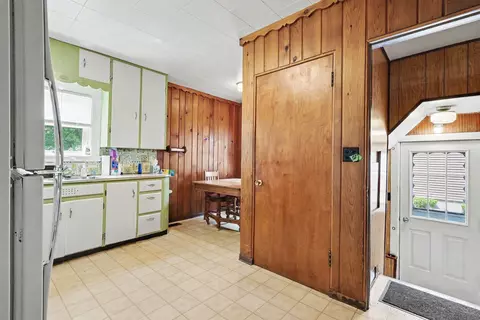 Entry Way - 713 E Spring St, Whitehall, MI 49461 photo 1 of 1