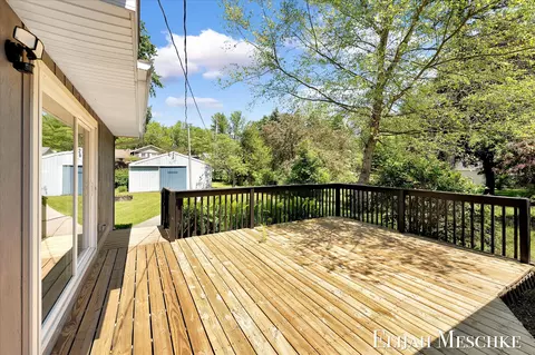 Exterior - 1239 103rd Ave, Plainwell, MI 49080 photo 6 of 9