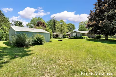 Exterior - 1239 103rd Ave, Plainwell, MI 49080 photo 9 of 9