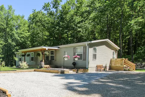 10877 Floating Bridge Rd, Marcellus, MI 49067