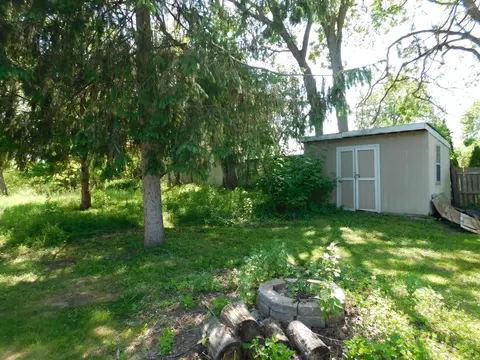 Exterior - 5929 Potter St, Haslett, MI 48840 photo 5 of 5
