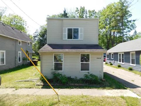 5929 Potter St, Haslett, MI 48840