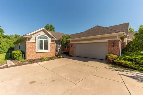 2243 Old Falls Dr, Ann Arbor, MI 48103