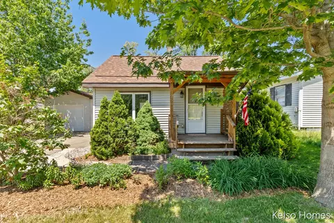 259 Floyd St SW, Grand Rapids, MI 49548