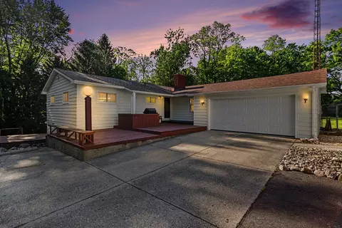 457 Hardwood Dr, Coldwater, MI 49036