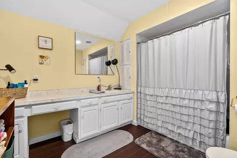 Bath - 60023 Constantine Rd, Three Rivers, MI 49093 photo 1 of 2