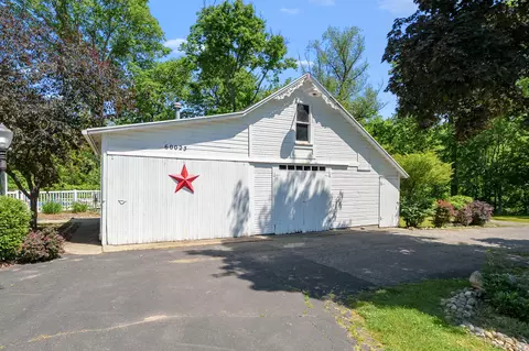Exterior - 60023 Constantine Rd, Three Rivers, MI 49093 photo 4 of 11