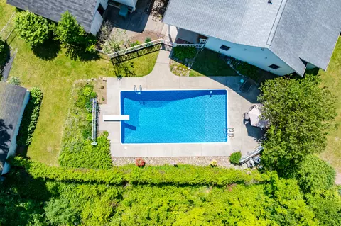 Exterior - 60023 Constantine Rd, Three Rivers, MI 49093 photo 10 of 11