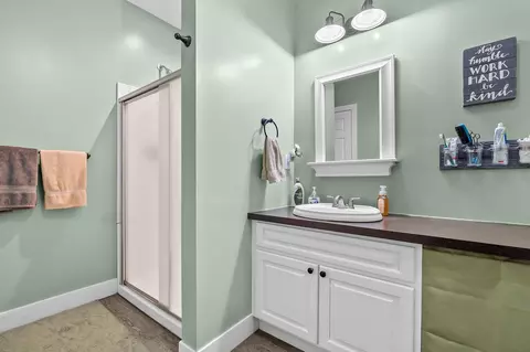 Bath - 60023 Constantine Rd, Three Rivers, MI 49093 photo 2 of 2