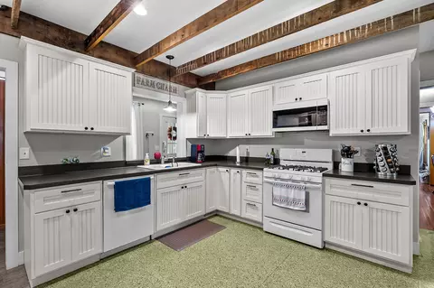 Kitchen - 60023 Constantine Rd, Three Rivers, MI 49093 photo 2 of 3