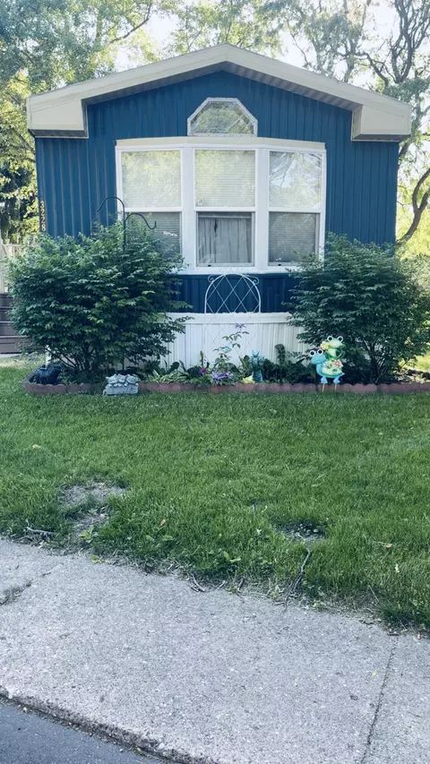 3228 Birch Ln, Kalamazoo, MI 49004