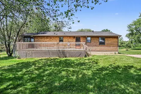 1226 66th St, Fennville, MI 49408