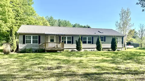 15771 Buchanan Rd, Stanwood, MI 49346