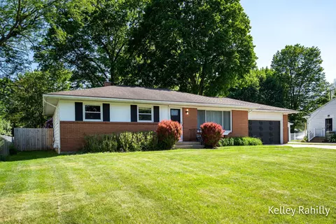 1716 Millbank St SE, Grand Rapids, MI 49508