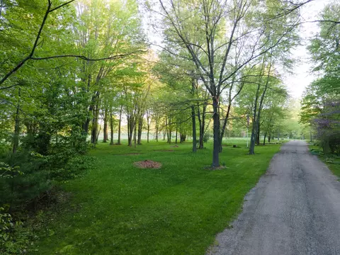 00 Greystone Ct, Benton Harbor, MI 49022