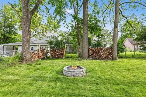 Exterior - 605 Colfax St, Jackson, MI 49203 photo 9 of 10