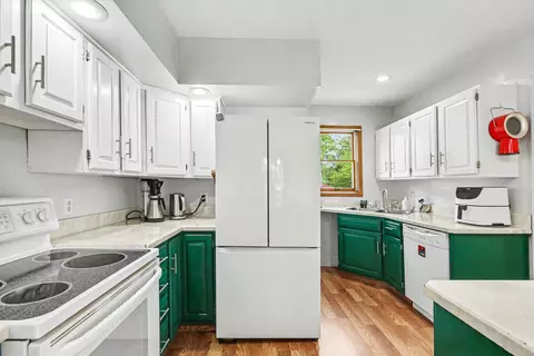 Kitchen - 605 Colfax St, Jackson, MI 49203 photo 1 of 1