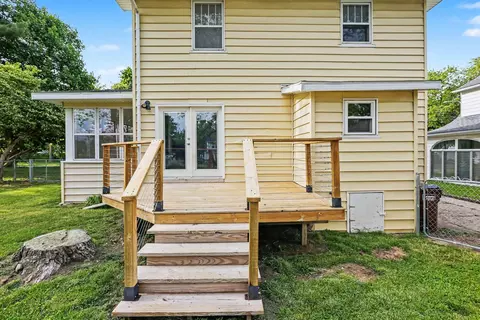 Exterior - 605 Colfax St, Jackson, MI 49203 photo 3 of 10