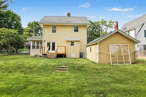 Exterior - 605 Colfax St, Jackson, MI 49203 photo 8 of 10