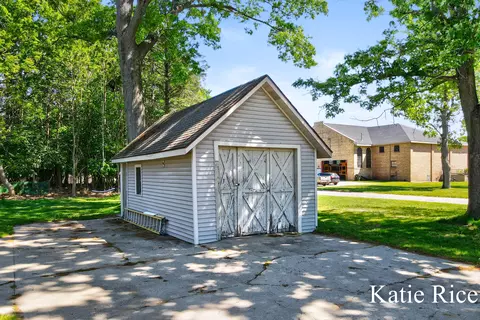 Exterior - 220 Elliott St, Whitehall, MI 49461 photo 8 of 11