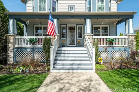 557 Brookstone St, Holland, MI 49423