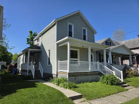 299 4th St, Manistee, MI 49660