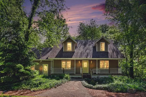 5767 Miranda Dr, Greenville, MI 48838