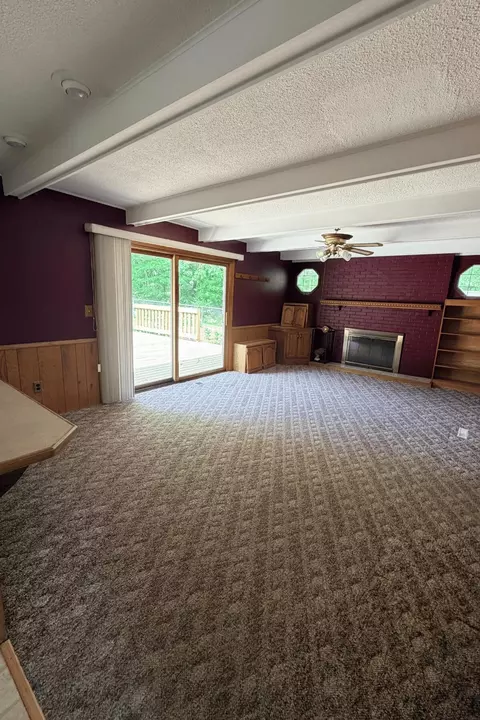 Living - 755 Grindle Dr SE, Lowell, MI 49331 photo 1 of 2