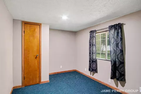 Bedroom - 940 S Woodruff Dr S, Stanton, MI 48888 photo 1 of 4
