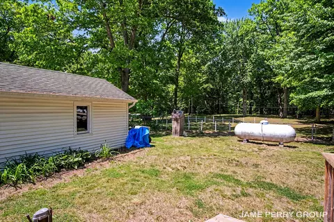 Exterior - 940 S Woodruff Dr S, Stanton, MI 48888 photo 8 of 8