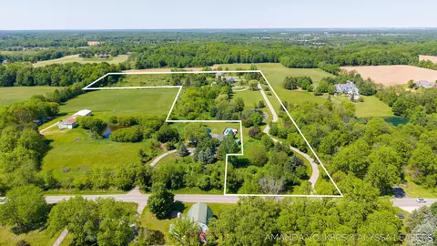 4483 76th St SW, Byron Center, MI 49315