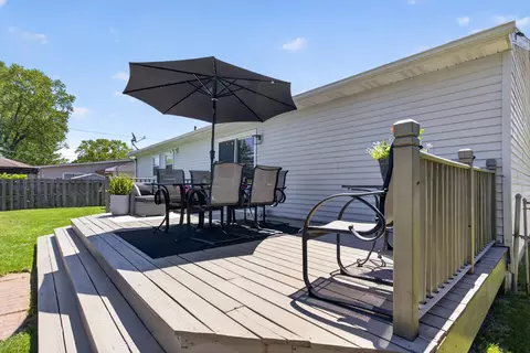 Exterior - 5650 Poplar Dr, Jackson, MI 49201 photo 16 of 16
