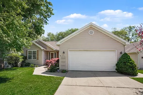 8216 Pattiwood Ln, Richland, MI 49083