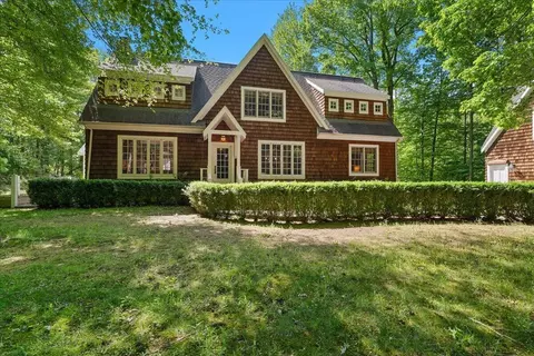 7957 Barbaras Way, Harbert, MI 49115