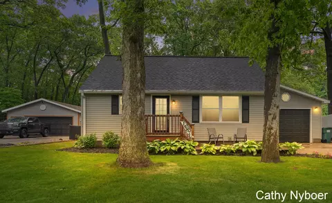 14870 Sharon Ave, Grand Haven, MI 49417