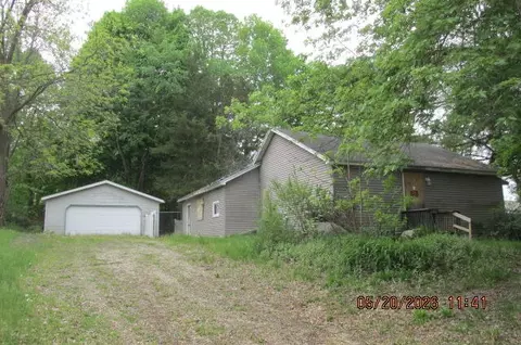 128 W Colfax St, Hastings, MI 49058