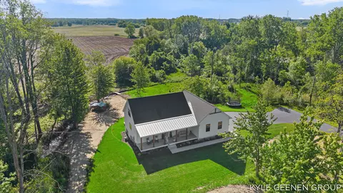 312 48th Ave, Zeeland, MI 49464