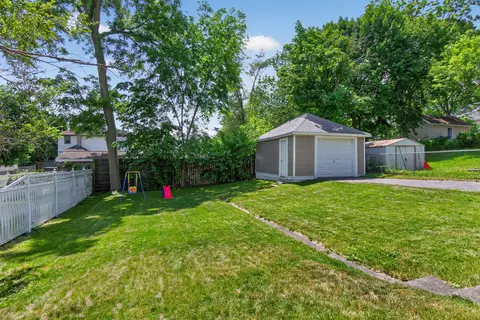 Exterior - 439 Madison St, Jackson, MI 49202 photo 9 of 10