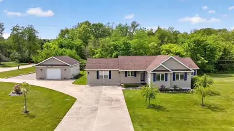 10740 Montview Dr, Jerome, MI 49249