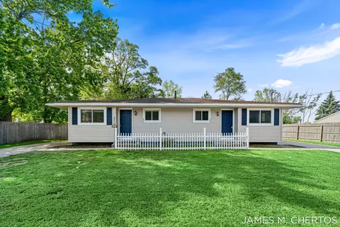 228 South St #230, Spring Lake, MI 49456