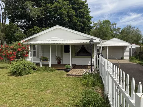 2831 Mckinley St, Kalamazoo, MI 49004