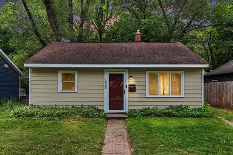 1808 Elder St, Kalamazoo, MI 49048