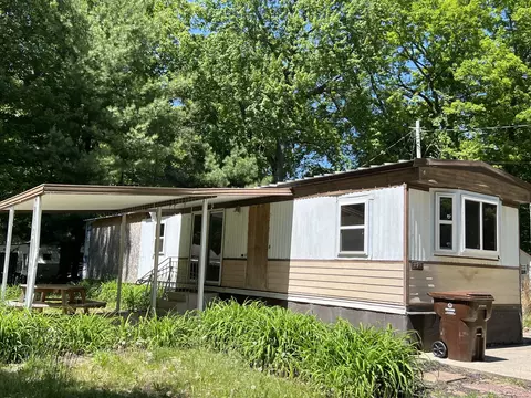 11591 Lark Dr, Lakeview, MI 48850