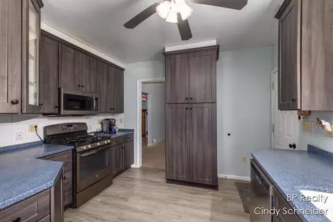 Kitchen - 282 N Centre St, Marcellus, MI 49067 photo 2 of 4