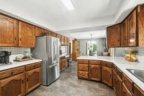 Kitchen - 2565 142nd Ave, Dorr, MI 49323 photo 2 of 3