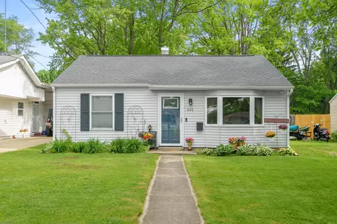 606 Pleasant Ave, Kalamazoo, MI 49008